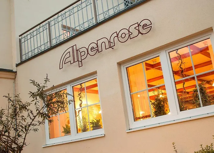 Alpenrose فندق